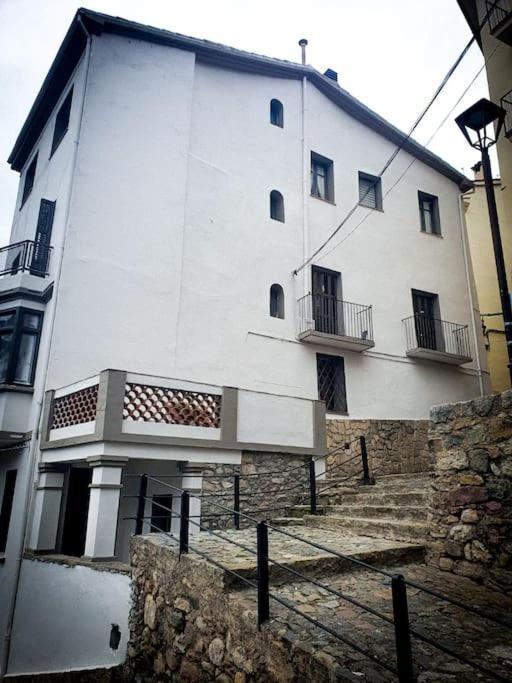 Un Tros De Sal. Casa Rural A Gerri De La Sal. Gerri de la Sal Exterior foto