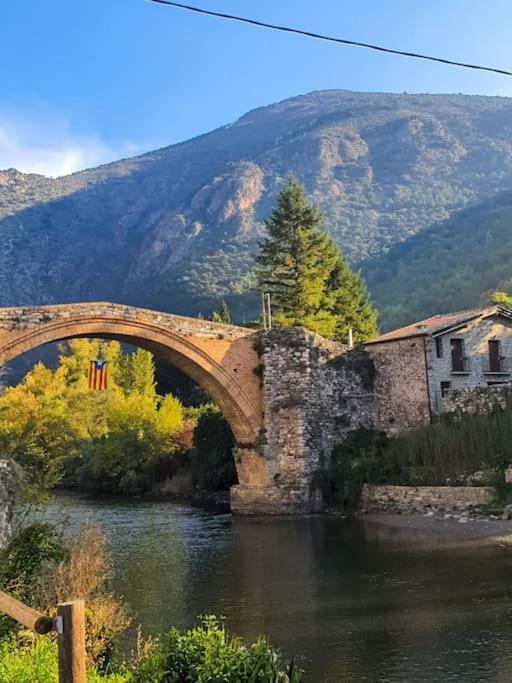 Un Tros De Sal. Casa Rural A Gerri De La Sal. Gerri de la Sal Exterior foto